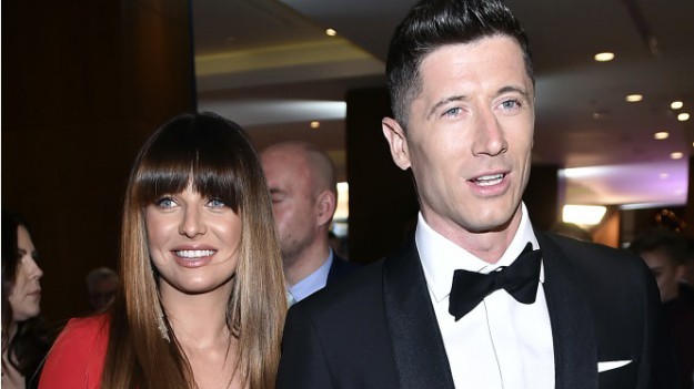 RMF Extra: Robert Lewandowski ma nową fryzurę. Tak odmieniła go kwarantanna