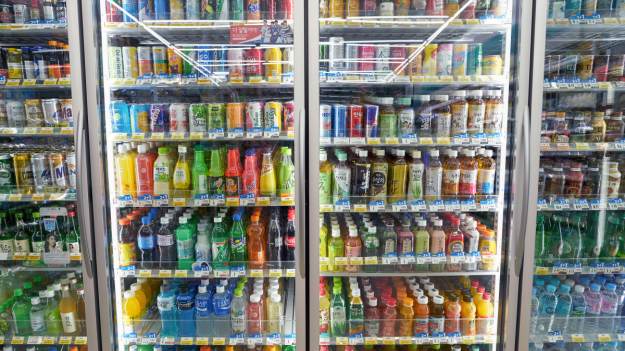 RMF Extra: Z Lidla i Żabki wycofują popularny napój. Uwaga! "Może być niebezpieczny"