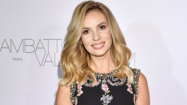 RMF Extra: Izabela Janachowska szczerze o życiu seksualnym ze starszym o 27 lat mężem. "Możecie mi zazdrościć"