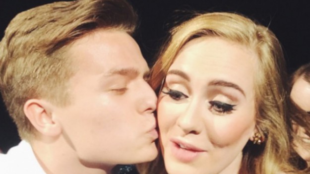 RMF Extra: 18-latek z Polski zaproszony przez Adele na scenę. "Świetnie całuje!"