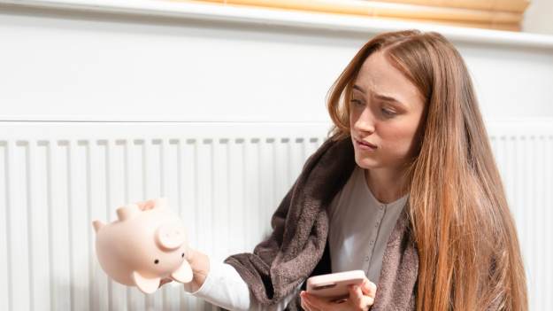 RMF Extra: Bon ciepłowniczy 2025/2026. Kto może dostać nawet 3 500 zł dopłaty do ogrzewania?