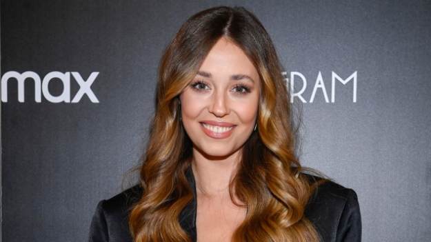 RMF Extra: Izabella Krzan odsłania ciało. Fani: "Nogi do nieba" [FOTO]