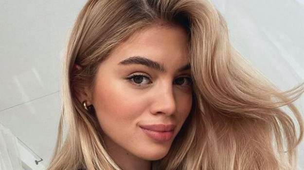 RMF Extra: Weronika Zoń pozuje topless. Internauci zbierają szczęki z podłóg. "Anioł" [FOTO]