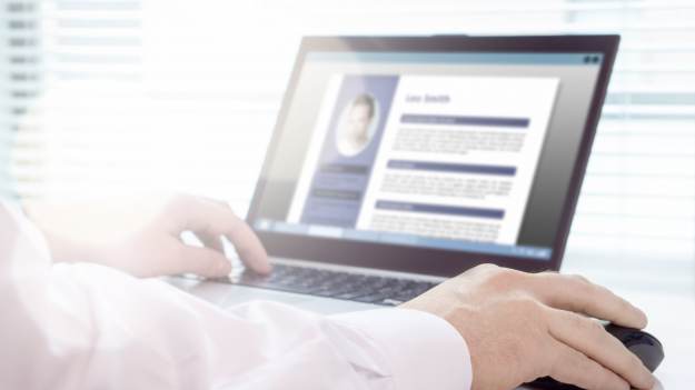 RMF Extra: Wysyłasz maila z CV i dajesz mu taką nazwę? Rekruterka stanowczo odradza!