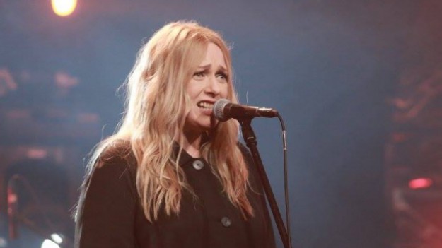 RMF Extra: Katarzyna Nosowska miała wypadek na planie klipu. Musi przejść operację