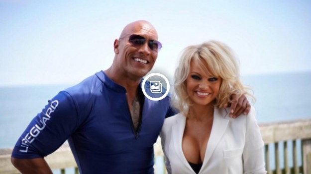 RMF Extra: Najświeższe zdjęcia z planu "Słonecznego patrolu" i spektakularny upadek Zaca Efrona!