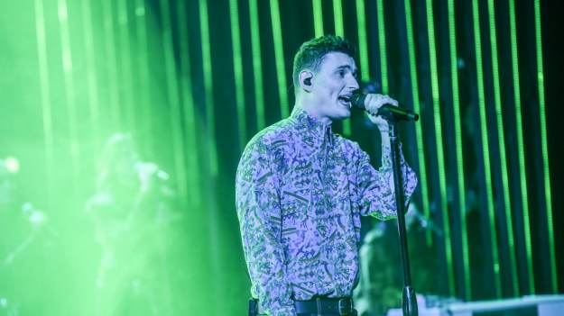 RMF Extra: Chcesz zagrać mecz w badmintona z Dawidem Podsiadło? Teraz to możliwe!