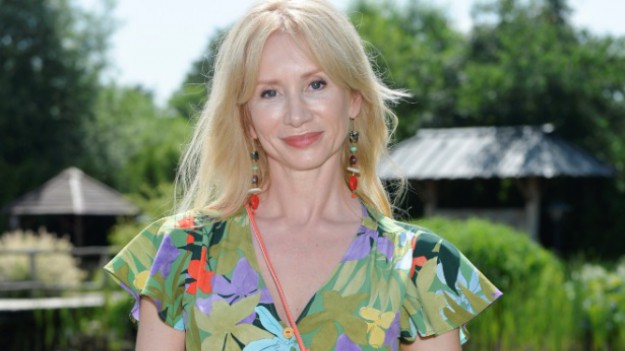 RMF Extra: Ewa Gawryluk pokazała córkę. Aktorka odpowiada na ataki internautów