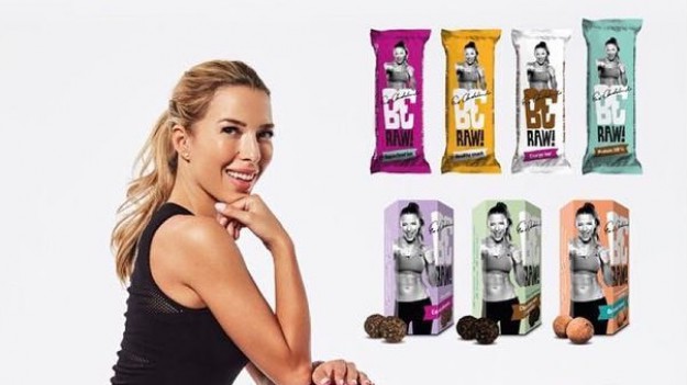 RMF Extra: Ewa Chodakowska wypuszcza swoje batony. Wiemy, kiedy i gdzie trafią do sprzedaży!