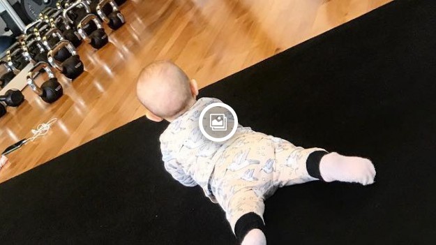 RMF Extra: Klara Lewandowska w uroczym stroju aniołka!