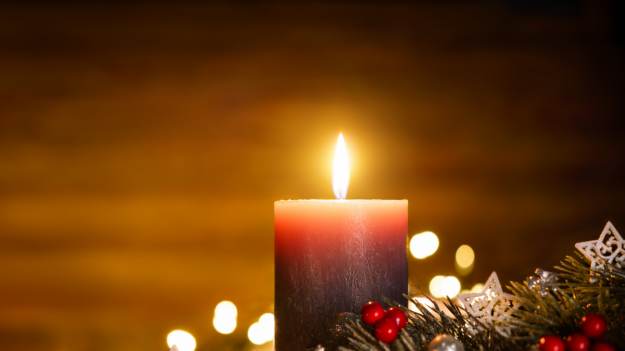 RMF Extra: Jak usunąć wosk z obrusu? Oto 3 najskuteczniejsze metody