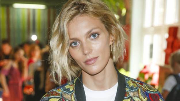 RMF Extra: Anja Rubik pokazała swoją mamę w bikini! "Jesteś naszą szaloną divą" [FOTO]