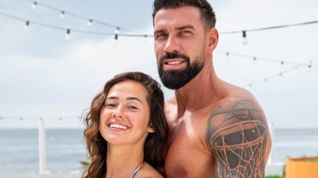 RMF Extra: Karolina z "Love Island 8" przerwała milczenie. Tak wyjaśniła sytuację z Bartkiem. "Obydwoje się zaangażowaliśmy"