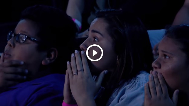 RMF Extra: Chwile grozy w "Mam Talent": Artystka upadła na ziemię w trakcie akrobacji na wysokości