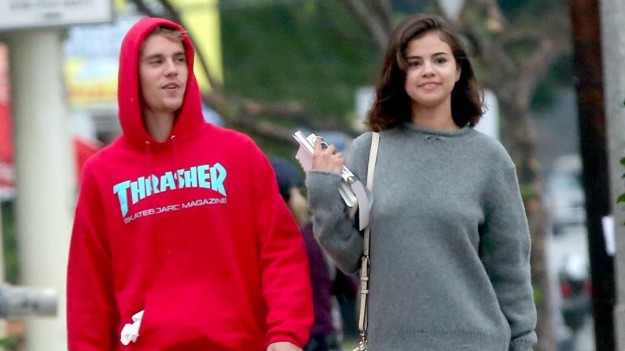 RMF Extra: Justin Bieber i Selena Gomez w ogóle ze sobą nie rozmawiają. Powód jest zaskakujący!