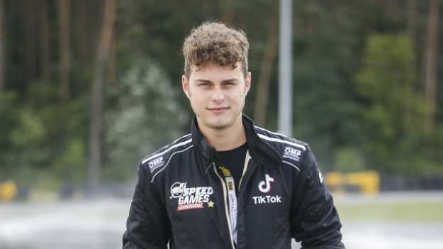 RMF Extra: Drastyczna metamorfoza Adama Zdrójkowskiego po rozstaniu z Gąsiewską. Tak teraz wygląda [FOTO]