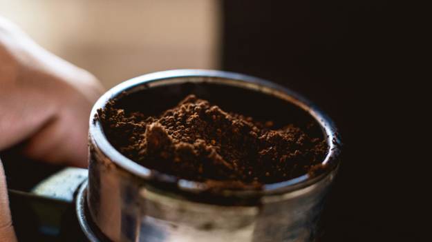 RMF Extra: Znalazłeś w szafce kawę po terminie? Zanim ją wyrzucisz, przeczytaj