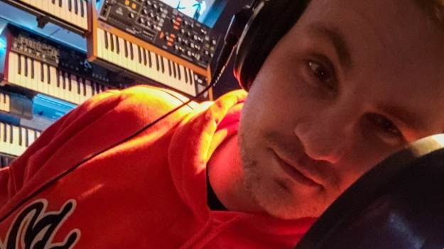 RMF Extra: [18+] Gwiazdor disco polo brutalnie pobity toporo-młotkiem. Konieczne operacja i rehabilitacja. Zdjęcia szokują