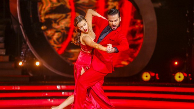 RMF Extra: Julia Wieniawa żegna się z "Tańcem z Gwiazdami". "To na ten moment najpiękniejsza przygoda mojego życia"