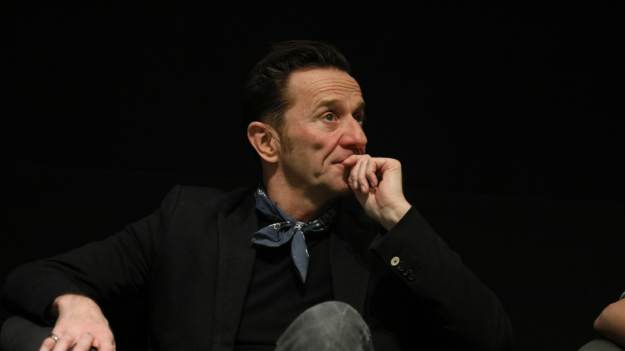 RMF Extra: Upojna noc Pawła Wilczaka! Aktor w objęciach młodszej aktorki 