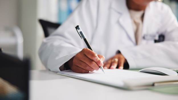 RMF Extra: Ile najdłużej można być na zwolnieniu lekarskim? Przepisy 2026