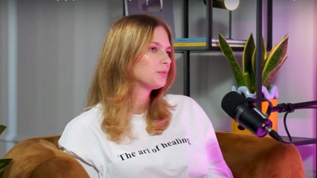 RMF Extra: Karolina Szymczak o kulisach pracy w USA. Żonę Piotra Adamczyka zaskoczyła jedna rzecz!