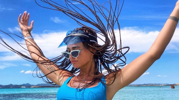 RMF Extra: "IYO". Honorata Skarbek w duecie z hiszpańskim DJ-em IWARO