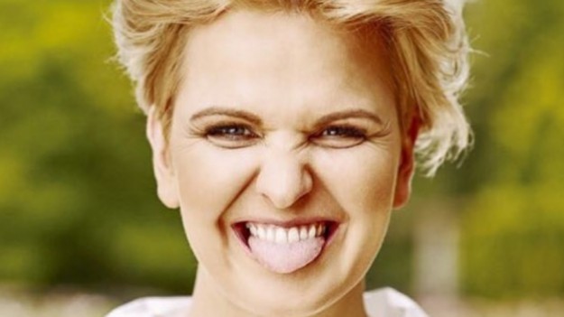 RMF Extra: Świąteczny Quiz: Czy Otylia Jędrzejczak dobrze leje wodę?