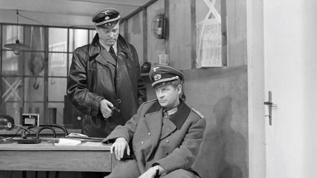 Sekrety legendarnych seriali. Tego nie pokazano w..