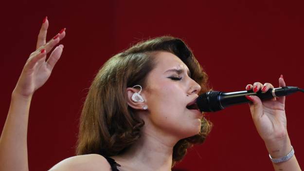 RMF Extra: Ma dopiero 28 lat, a już podbija świat. Teraz pracował z nią sam Hans Zimmer!