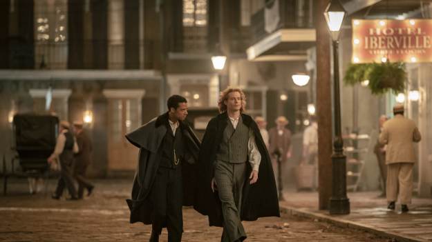 RMF Extra: Kultowa powieść w nowej odsłonie. Serial już dostępny w Polsce!