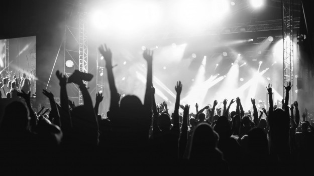 RMF Extra: Tragedia na koncercie Travisa Scotta. Nie żyje 8 osób. "Przerwijcie występ, tam ktoś umarł!" [WIDEO]