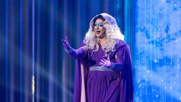 RMF Extra: "Czas na show. Drag Me Out". Spięcie u Karolaka i Muchy? Tak aktor odezwał się do jurorki