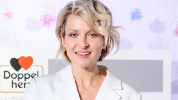 RMF Extra: Marieta Żukowska topless. Zmysłowe zdjęcia aktorki trafiły do sieci: "Piękno w czystej postaci"