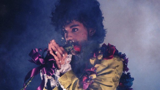 RMF Extra: Wiadomo, jaka jest oficjalna przyczyna śmierci Prince'a. Do sieci trafiły wyniki badań