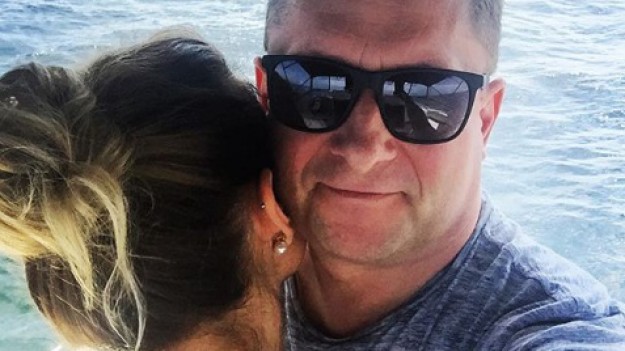 RMF Extra: Kamil Durczok po raz pierwszy oficjalnie pokazał się z dużo młodszą partnerką