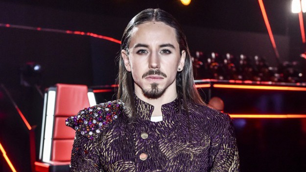 RMF Extra: Michał Szpak pokazał swojego starszego brata. To prawdziwy przystojniak! Zobaczcie go bez koszulki
