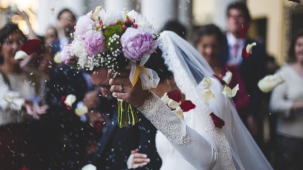 RMF Extra: Pary, które w 2016 roku wyprawiły wesele, są wzywane do Urzędu Skarbowego!