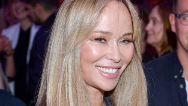 RMF Extra: Joanna Przetakiewicz przeszła sporą metamorfozę! Pokazała zdjęcie sprzed lat. "Wściekły blond i opalenizna z zatrzaśniętego solarium"