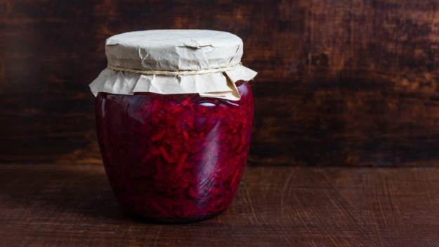 RMF Extra: Ciało obce w sałatce z buraczków. Jest ostrzeżenie GIS! Który produkt jest wycofywany ze sprzedaży?           