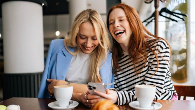 RMF Extra: Walentynki idą w odstawkę? Ponad połowa Polaków świętuje dziś coś zupełnie innego