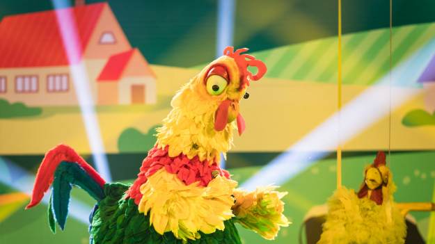 RMF Extra: "Mask Singer". Rozpracowanie tej postaci okazało się sporym wyzwaniem. Kim jest Kogut?