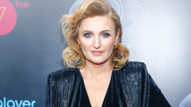 RMF Extra: Reni Jusis na archiwalnej fotografii. Ma długie, brązowe włosy! "Miss Nastolatek!"