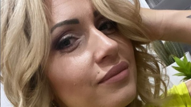 RMF Extra: "Ślub...". Co dalej ze związkiem Izy i Kamila? Kobieta zjawiła się w telewizji bez męża