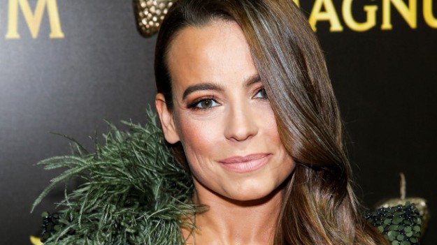 RMF Extra: Anna Mucha zachwyca w sieci! Aktorka odważnie wyeksponowała dekolt, a internauci oszaleli: "Ideał"