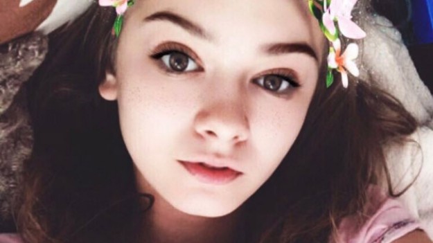 RMF Extra: Czy Julka Wróblewska zdała maturę? Znamy wyniki egzaminu z polskiego!