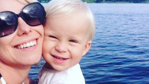 RMF Extra: Alicja Janosz śpiewa z synkiem. Zobaczcie słodkie wykonanie! 