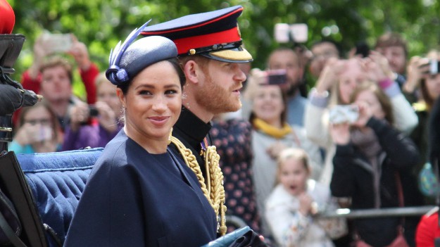 RMF Extra: Meghan i Harry nabrali cały świat! Wzięli sekretny ślub trzy dni przed oficjalną ceremonią. "Przysięgi złożyliśmy na naszym podwórku"