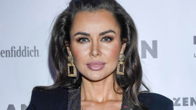 RMF Extra: Natalia Siwiec delikatnie odsłania ciało. Jej zmysłowa stylizacja zachwyca! [ZDJĘCIA]