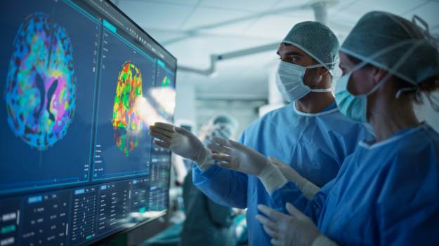 RMF Extra: Śmierć to nie koniec? Nowe badania nad aktywnością mózgu zmieniają wszystko!